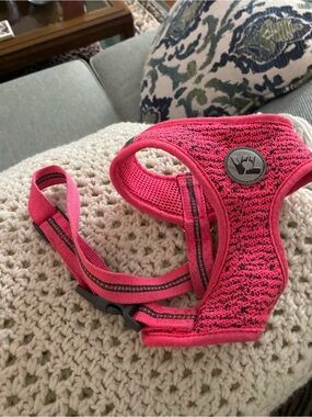 Vibrant Life Pink Reflective Dog Harness with Logo Size Medium